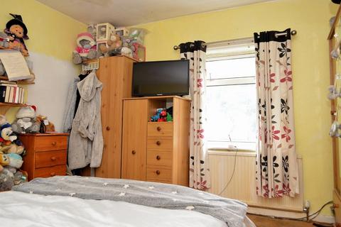16 Lower Carr Lane, Greenfield, Oldham, OL3 7AN