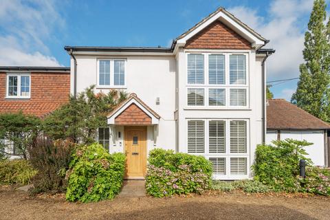 4 bedroom semi-detached house for sale, Church View Close, Elstead, GU8