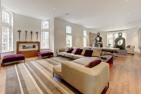 3 bedroom flat for sale, Netherhall Gardens, Hampstead, NW3