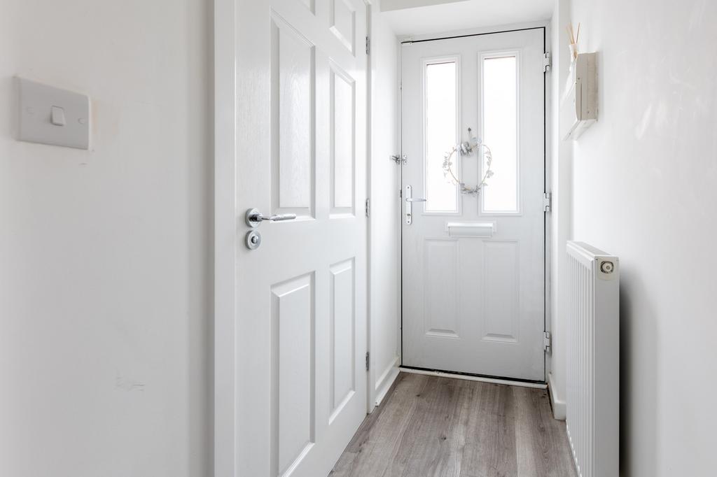 Emerald Close, PoultonleFylde, FY6 3 bed semidetached house for sale