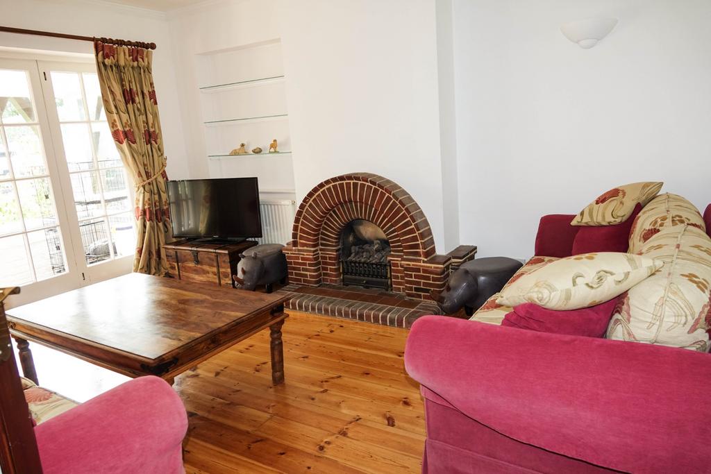 West Drive, Aldwick Bay Private Estate 3 bed detached house for sale £800,000