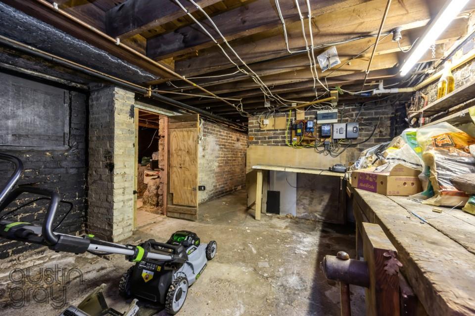 Wilbury Villas 32 Cellar-002.jpg
