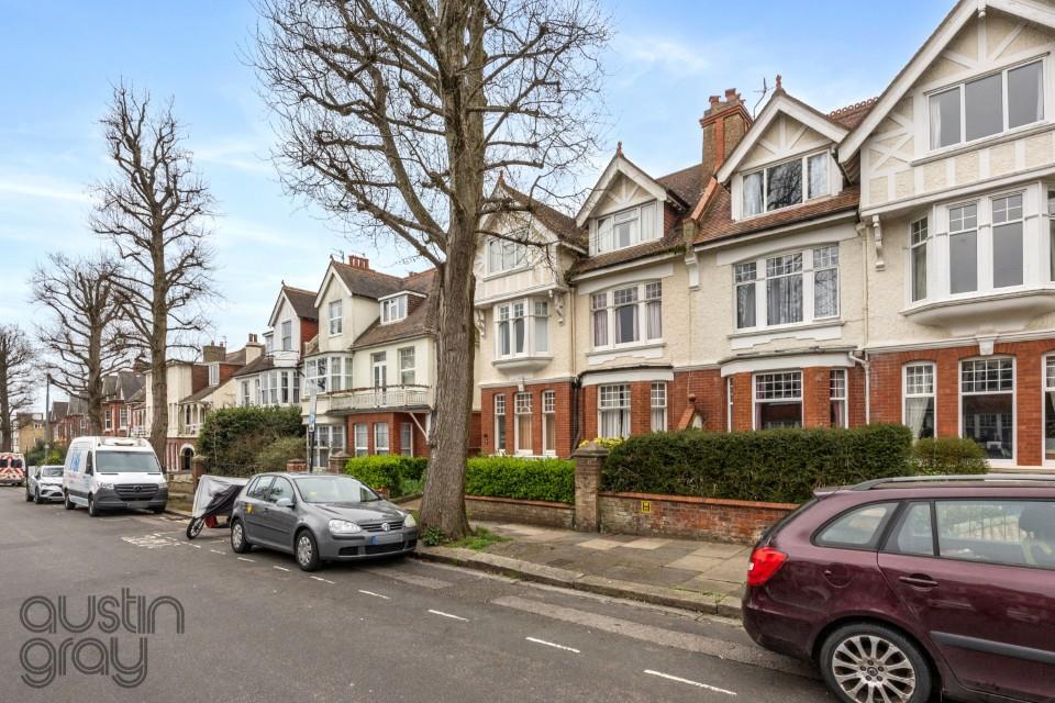 Wilbury Villas 32 EXT-002 (AG).jpg