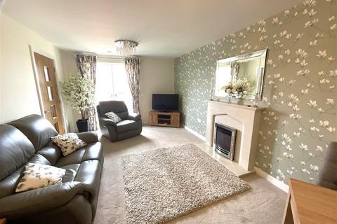 2 bedroom house to rent, Newby Farm Road, Scarborough