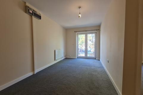 2 bedroom apartment to rent, Regis Road, Wolverhampton WV6