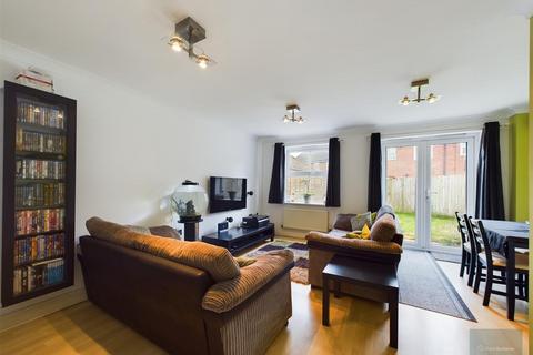 3 bedroom end of terrace house for sale, County Way, Trowbridge BA14