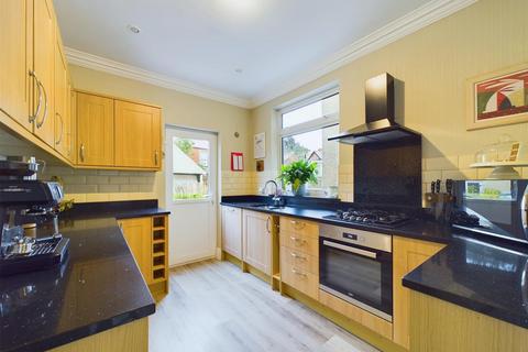 5 bedroom detached house for sale, Roundhay Road, Bridlington