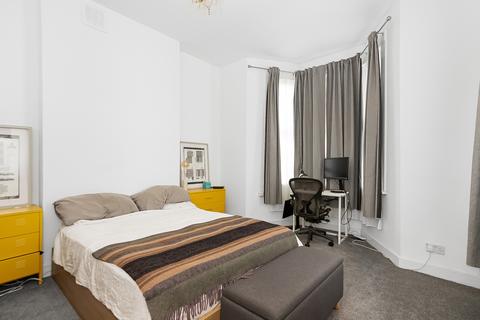 undefined, Grove Vale, London, SE22