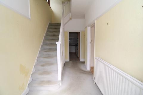 20 Highfield Drive, West Wickham, BR4 9NH
