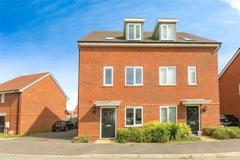 3 bedroom semi-detached house for sale, Fingal Crescent, Spencers Wood, RG7