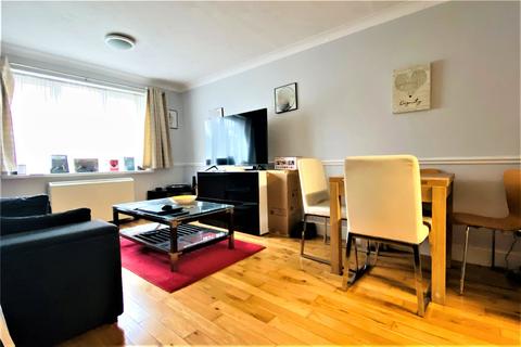 1 bedroom apartment for sale, Romana Court, Staines-upon-Thames TW18