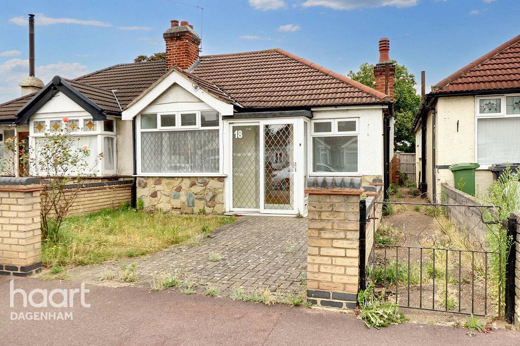 Mayswood Gardens, Dagenham 2 bed semidetached bungalow for sale £400,000