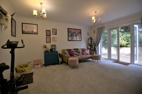 1 bedroom apartment to rent, Queens Road, St Helier, Jersey, JE2