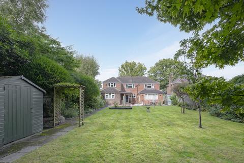 4 bedroom detached house for sale, Three Bridges, Crawley RH10