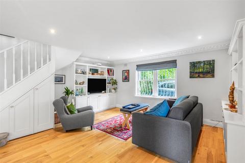 2 bedroom maisonette for sale, Putney Hill, Putney