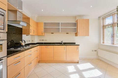 2 bedroom flat for sale, Croydon Road, Reigate RH2