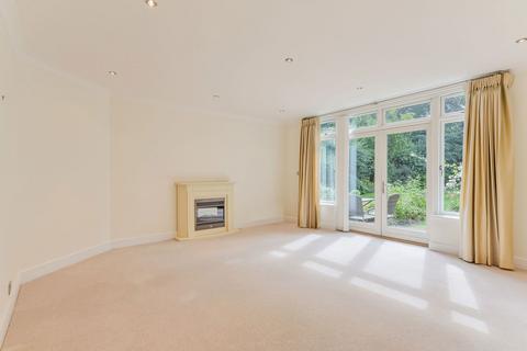 2 bedroom flat for sale, Croydon Road, Reigate RH2