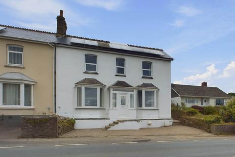 4 bedroom house for sale, Callington.