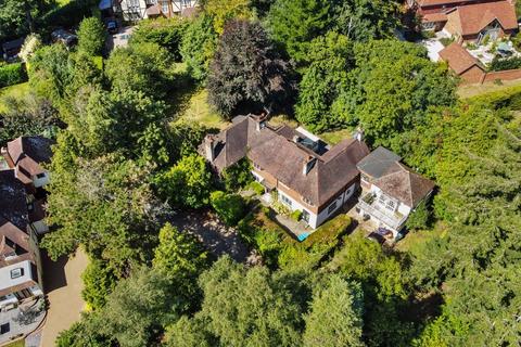 6 bedroom detached house for sale, Brassey Road, Oxted RH8