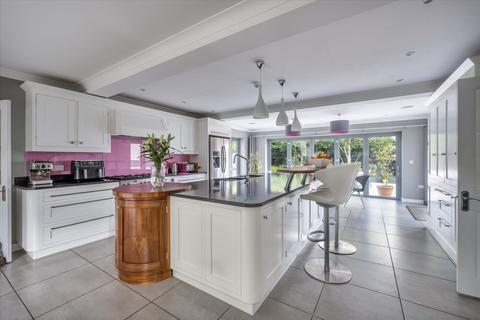 5 bedroom detached house for sale, Love Lane, Petersfield, Hampshire, GU31