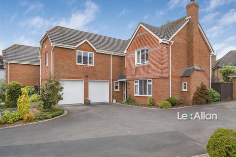 5 bedroom detached house for sale, Thurleigh Close, Pedmore, Stourbridge