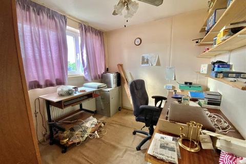 66 Glebe Road, Deanshanger, Milton Keynes, MK19 6LU