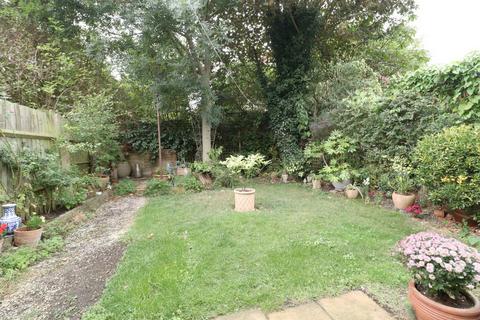 23 North Road, South Ockendon, RM15 6PT