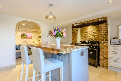 4 bedroom terraced house for sale, Remenham Terrace, Remenham Hill, Remenham, Henley-on-Thames, Berkshire, RG9