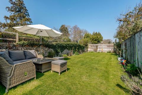 undefined, Remenham Terrace, Remenham Hill, Remenham, Henley-on-Thames, Berkshire, RG9