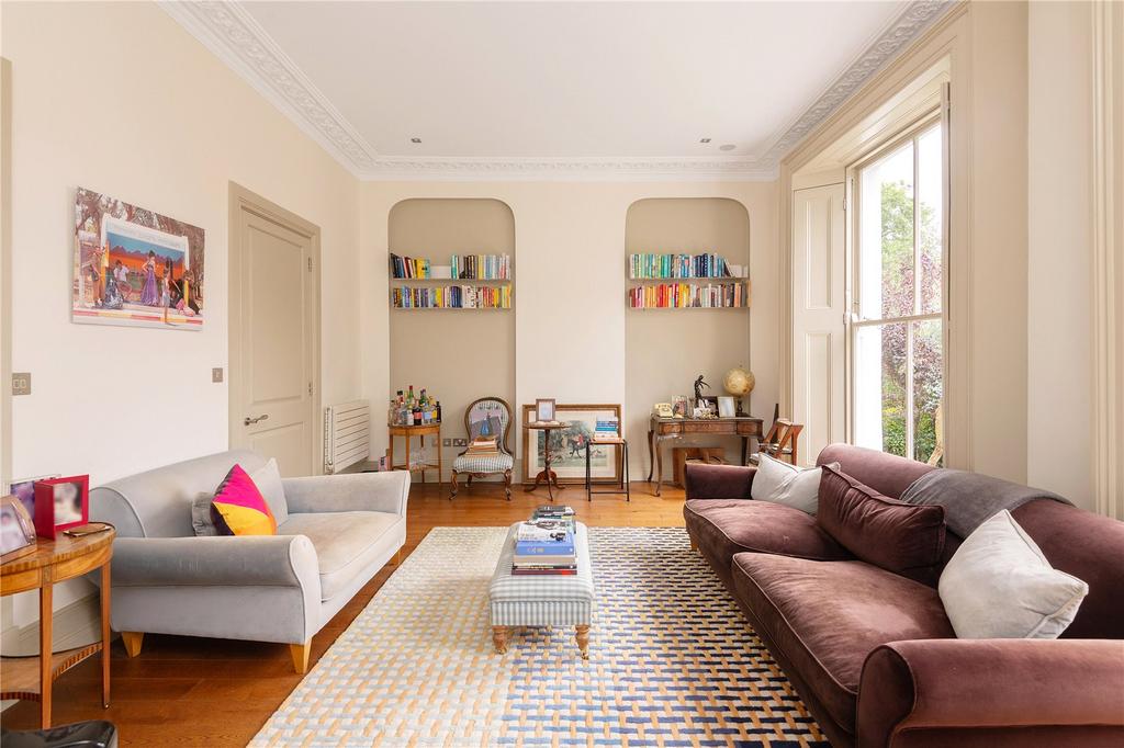 Receptio  Room