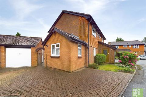 4 bedroom detached house for sale, Diamond Way, Wokingham, Berkshire, RG41