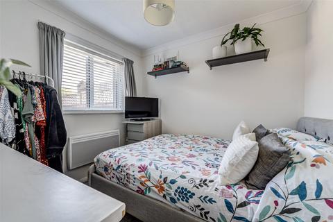 1 bedroom flat for sale, Brougham Walk, Worthing, West Sussex, BN11