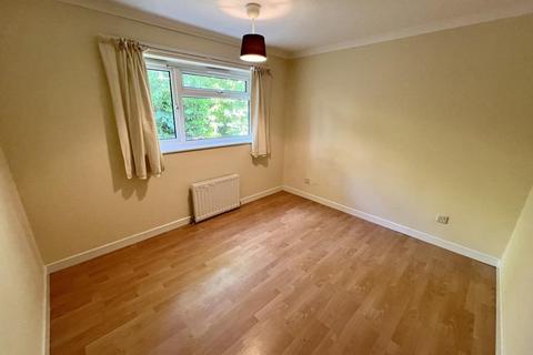 1 bedroom apartment to rent, Elizabeth Close,  Bracknell,  RG12