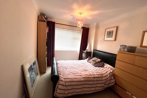 2 bedroom maisonette to rent, Westwood House, Abbey Park, Beckenham, BR3