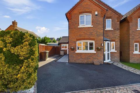 4 bedroom detached house for sale, Hamble Road, Pevensey BN24