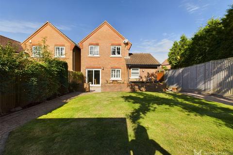 4 bedroom detached house for sale, Hamble Road, Pevensey BN24