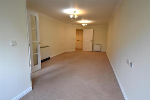 1 bedroom retirement property for sale, Ashingdon Road, Rochford