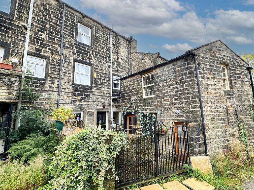 Bolton Road, Silsden 4 bed terraced house for sale £350,000