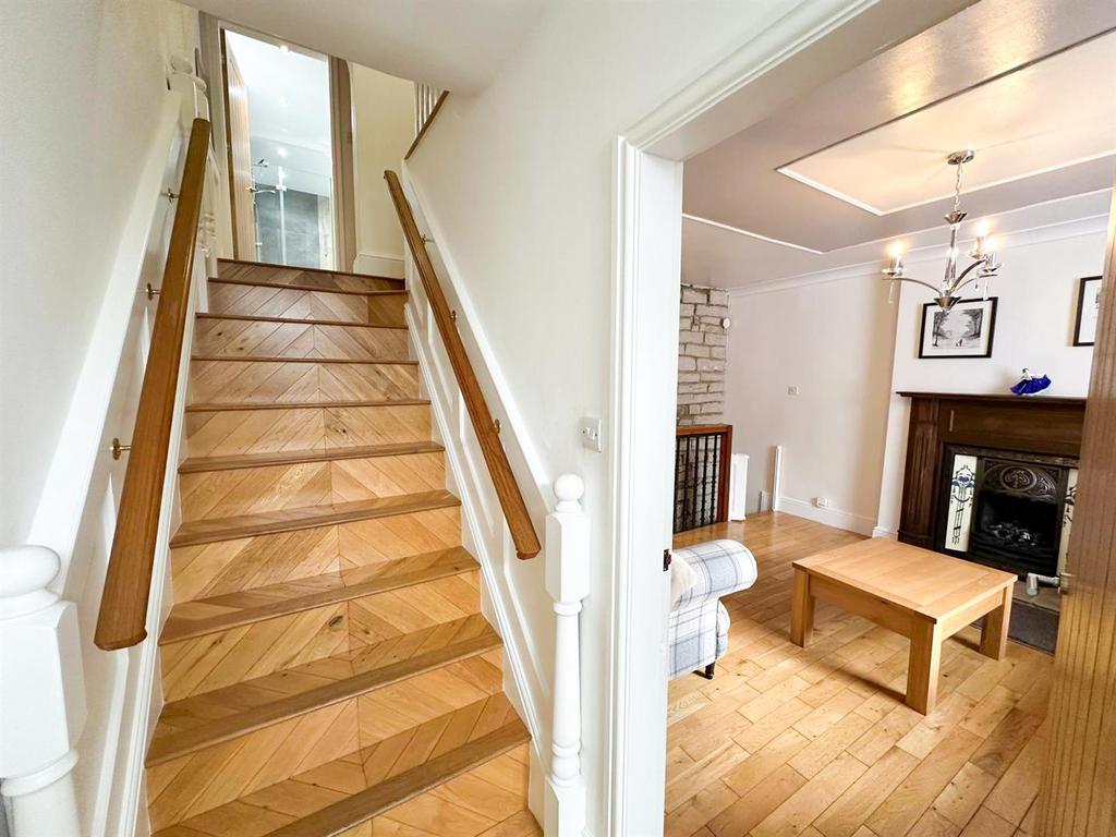 Bolton Road, Silsden 4 bed terraced house for sale £350,000