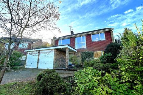 4 bedroom terraced house to rent, Greencroft, Guildford GU1