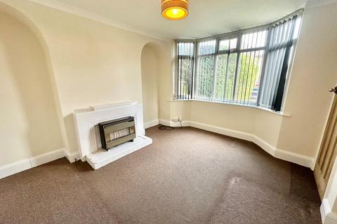 3 bedroom semi-detached house for sale, Hillsway Crescent, Mansfield, NG18