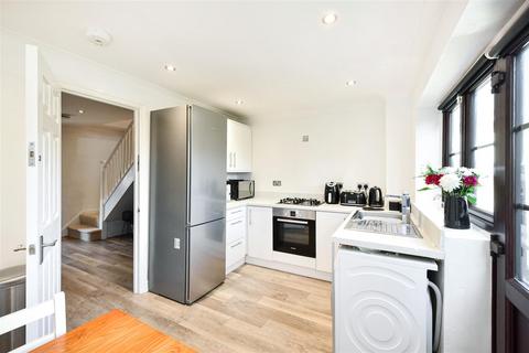 2 bedroom end of terrace house for sale, Albert Road, Buckhurst Hill