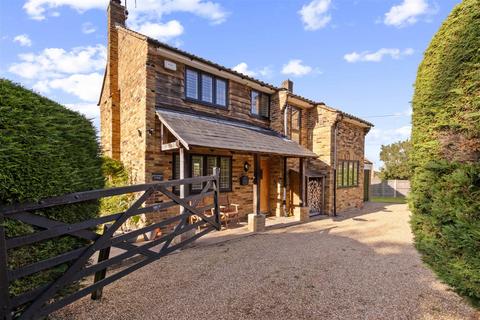 3 bedroom detached house for sale, Grayswood Road, Haslemere