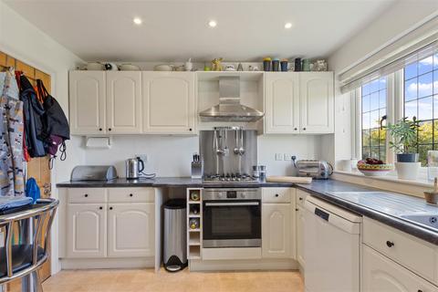 3 bedroom detached house for sale, Grayswood Road, Haslemere