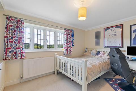 3 bedroom detached house for sale, Grayswood Road, Haslemere