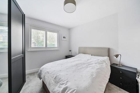 Flat 1, 53 Silwood Street, London, SE16 2AW