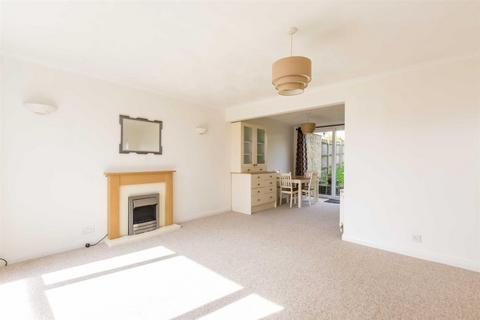 2 bedroom end of terrace house for sale, Field Court, Oxted