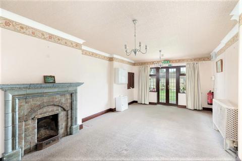 6 bedroom detached house for sale, Bristol Road, Chippenham