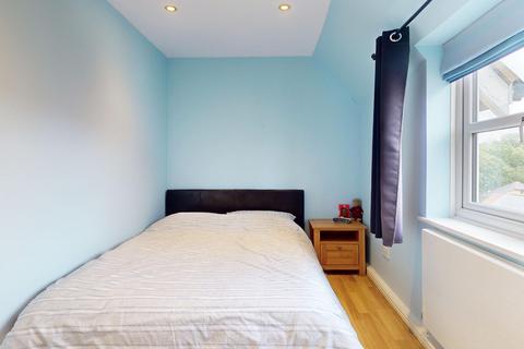 11 Bramble Tye, Laindon, Basildon, SS15 5GR