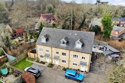 4 bedroom townhouse for sale, Moat Lane, Lower Upnor, ME2